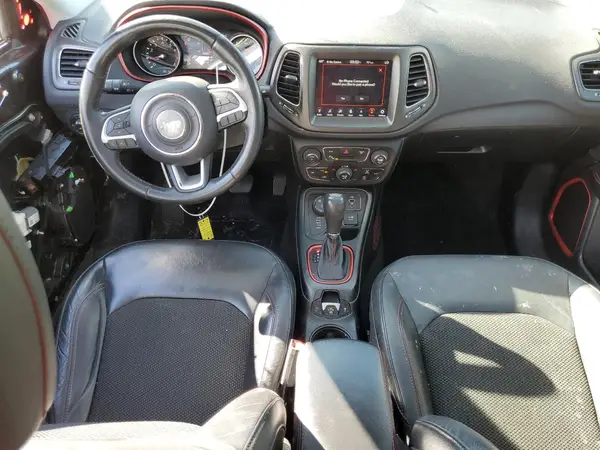 3C4NJDDB3JT129182 2018 JEEP COMPASS - Image 8