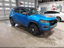 3C4NJDDB3JT169102 2018 JEEP COMPASS