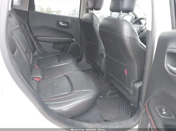3C4NJDDB3JT185302 2018 JEEP COMPASS - Image 8