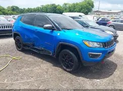 3C4NJDDB3JT212689 2018 JEEP COMPASS