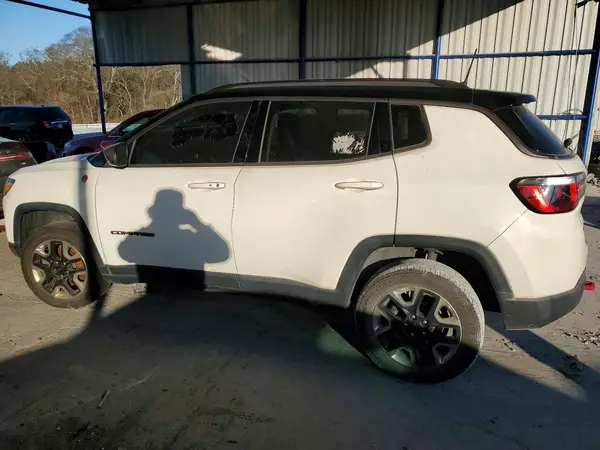 3C4NJDDB3JT231226 2018 JEEP COMPASS - Image 2