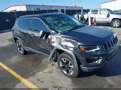 3C4NJDDB3JT231923 2018 JEEP COMPASS