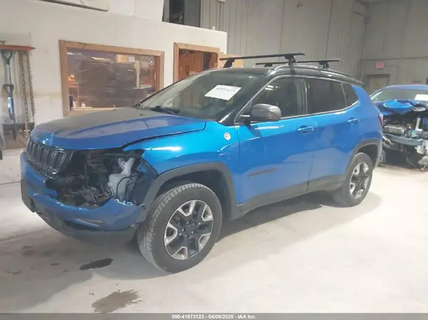 3C4NJDDB3JT234529 2018 JEEP COMPASS - Image 2