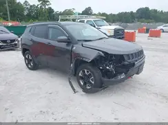 3C4NJDDB3JT281236 2018 JEEP COMPASS