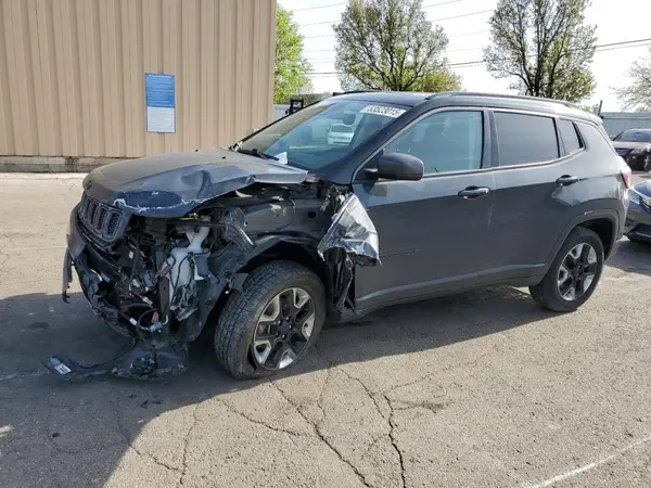 3C4NJDDB3JT320861 2018 JEEP COMPASS - Image 1