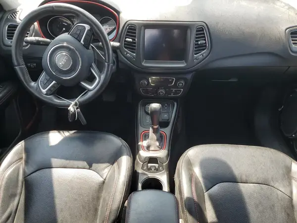 3C4NJDDB3JT403870 2018 JEEP COMPASS - Image 8