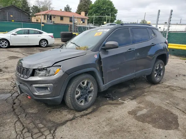 3C4NJDDB3JT403917 2018 JEEP COMPASS - Image 1