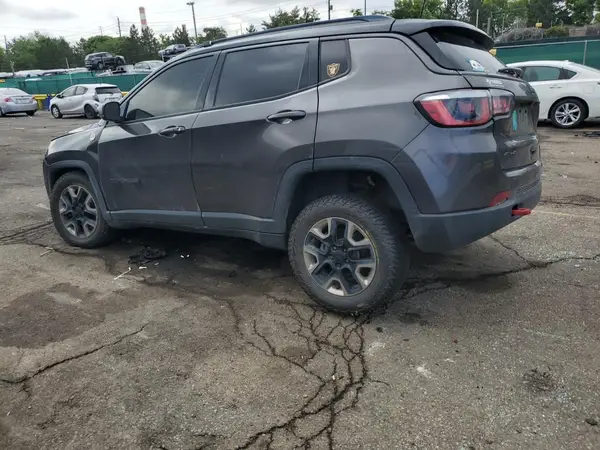 3C4NJDDB3JT403917 2018 JEEP COMPASS - Image 2