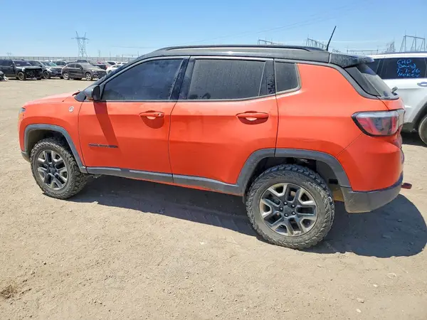 3C4NJDDB3JT410320 2018 JEEP COMPASS - Image 2