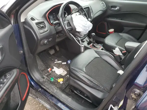3C4NJDDB3JT417204 2018 JEEP COMPASS - Image 8