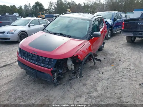 3C4NJDDB3JT417218 2018 JEEP COMPASS - Image 2
