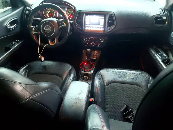 3C4NJDDB3JT441843 2018 JEEP COMPASS - Image 8