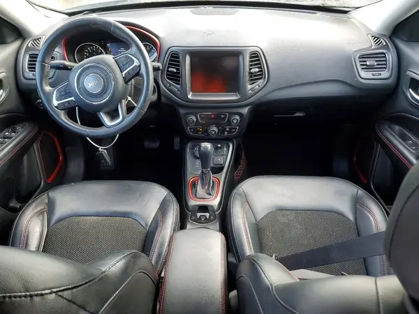 3C4NJDDB3JT441938 2018 JEEP COMPASS - Image 8