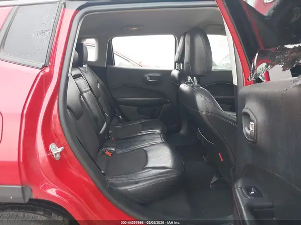3C4NJDDB3JT451532 2018 JEEP COMPASS - Image 8