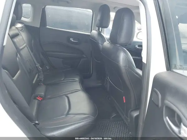 3C4NJDDB3JT480173 2018 JEEP COMPASS - Image 8