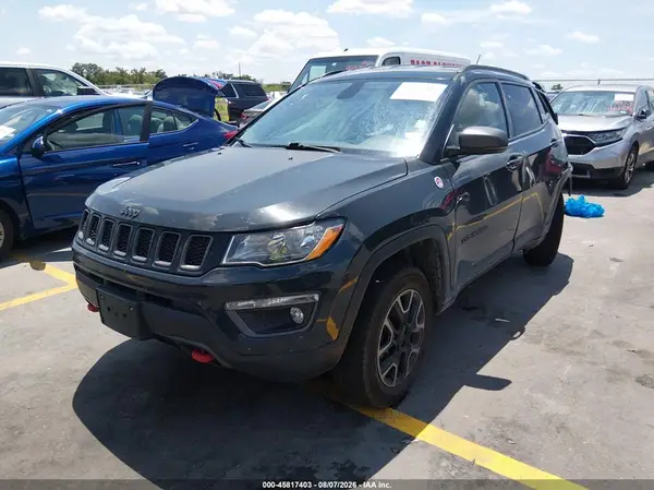 3C4NJDDB3JT483638 2018 JEEP COMPASS - Image 2