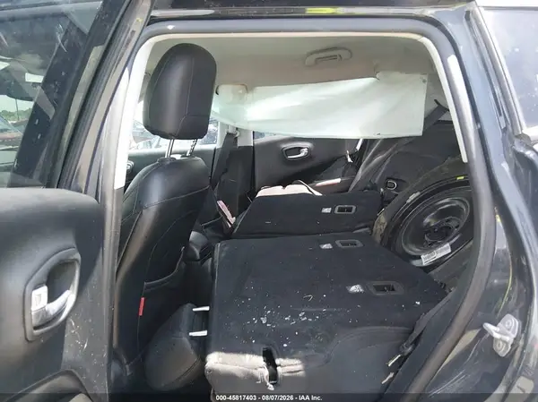 3C4NJDDB3JT483638 2018 JEEP COMPASS - Image 8