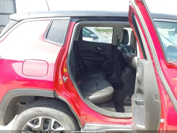 3C4NJDDB3JT499791 2018 JEEP COMPASS - Image 8