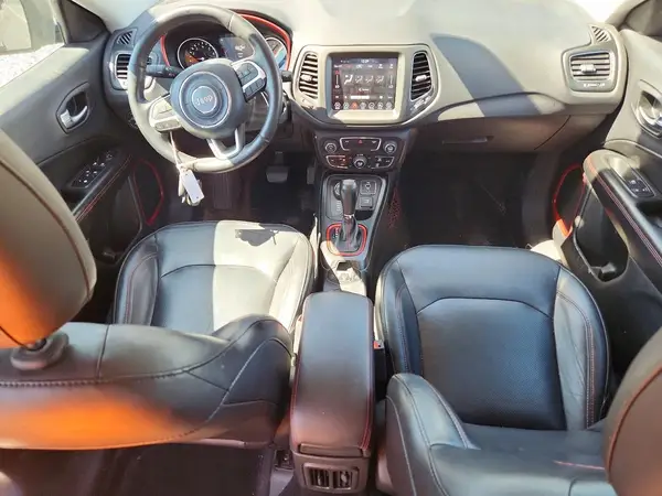 3C4NJDDB3JT501104 2018 JEEP COMPASS - Image 8