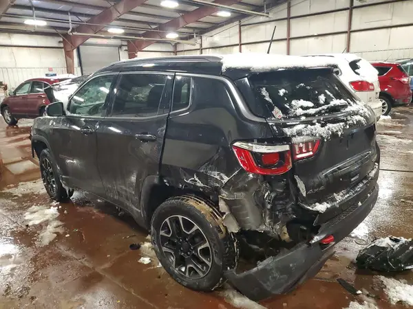 3C4NJDDB3JT501720 2018 JEEP COMPASS - Image 2