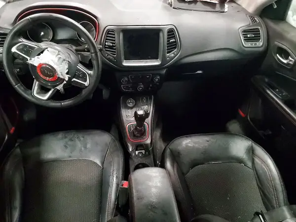3C4NJDDB3JT501720 2018 JEEP COMPASS - Image 8