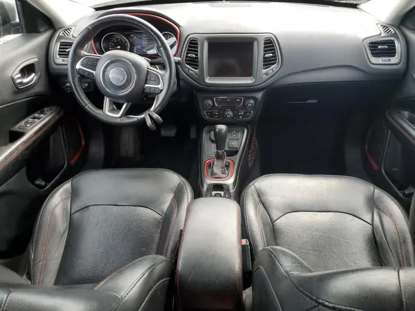 3C4NJDDB3KT594983 2019 JEEP COMPASS - Image 8