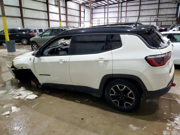 3C4NJDDB3KT622491 2019 JEEP COMPASS - Image 2