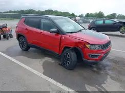 3C4NJDDB3KT629201 2019 JEEP COMPASS