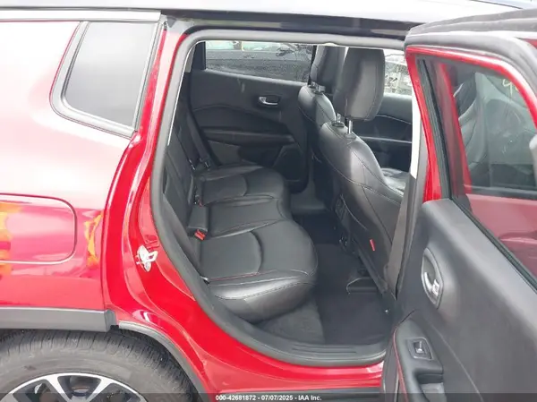 3C4NJDDB3KT629201 2019 JEEP COMPASS - Image 8
