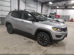 3C4NJDDB3KT665115 2019 JEEP COMPASS