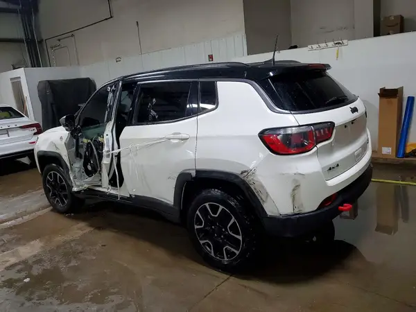 3C4NJDDB3KT667916 2019 JEEP COMPASS - Image 2