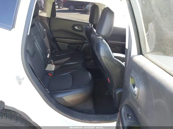 3C4NJDDB3KT668970 2019 JEEP COMPASS - Image 8