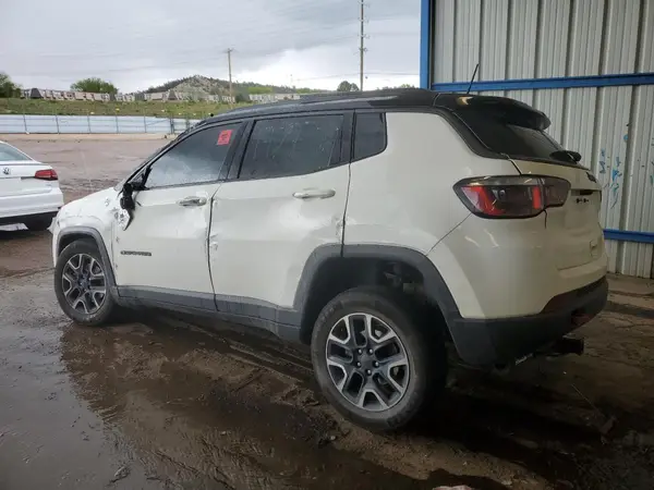 3C4NJDDB3KT671061 2019 JEEP COMPASS - Image 2