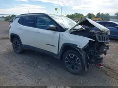 3C4NJDDB3KT671092 2019 JEEP COMPASS