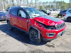 3C4NJDDB3KT671335 2019 JEEP COMPASS
