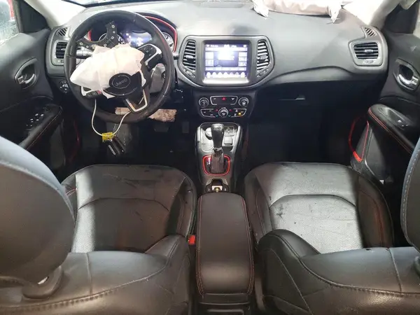 3C4NJDDB3KT690113 2019 JEEP COMPASS - Image 8