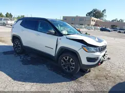 3C4NJDDB3KT709727 2019 JEEP COMPASS