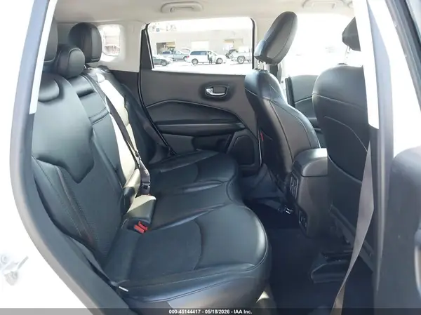 3C4NJDDB3KT709727 2019 JEEP COMPASS - Image 8