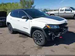 3C4NJDDB3KT722199 2019 JEEP COMPASS