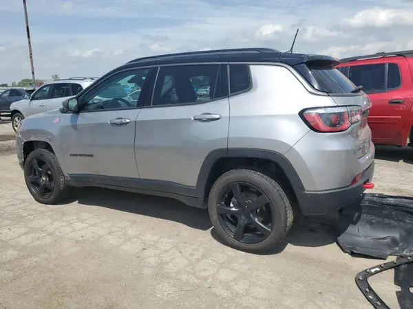 3C4NJDDB3KT739939 2019 JEEP COMPASS - Image 2
