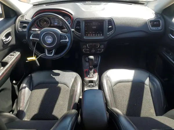 3C4NJDDB3KT744705 2019 JEEP COMPASS - Image 8