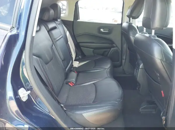3C4NJDDB3KT747894 2019 JEEP COMPASS - Image 8