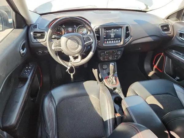 3C4NJDDB3KT752609 2019 JEEP COMPASS - Image 8