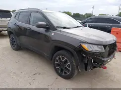 3C4NJDDB3KT759964 2019 JEEP COMPASS