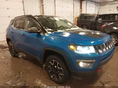3C4NJDDB3KT763190 2019 JEEP COMPASS