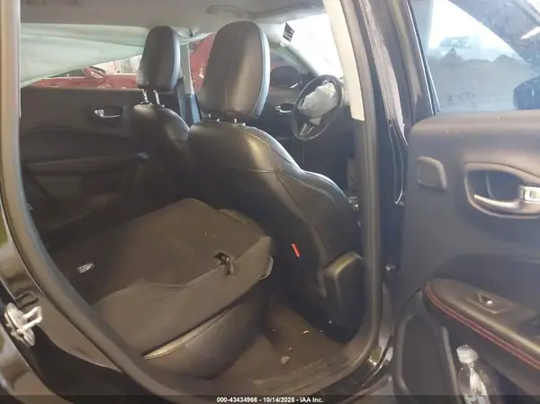 3C4NJDDB3KT781219 2019 JEEP COMPASS - Image 8