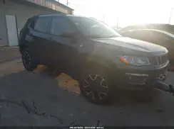 3C4NJDDB3KT790471 2019 JEEP COMPASS