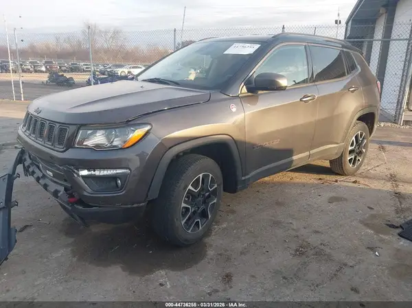 3C4NJDDB3KT790471 2019 JEEP COMPASS - Image 2