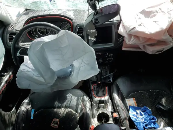 3C4NJDDB3KT795251 2019 JEEP COMPASS - Image 8