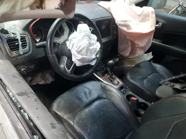 3C4NJDDB3KT817622 2019 JEEP COMPASS - Image 8